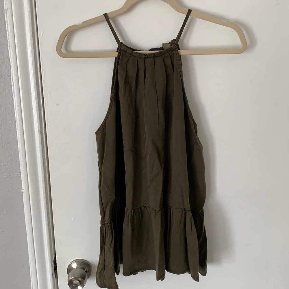 Sleeveless tank top